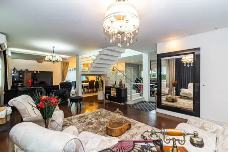Casa de Condomínio com 4 Quartos para alugar, 401m² no Umbará, Curitiba