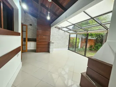 Casa de Condomínio com 3 Quartos à venda, 126m² no Cavalhada, Porto Alegre