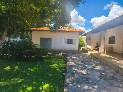 Casa com 4 Quartos para venda ou aluguel, 700m² no Park Way, Brasília