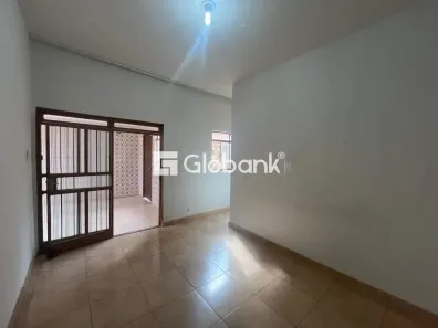 Casa com 5 Quartos à venda, 150m² no Lourdes, Montes Claros