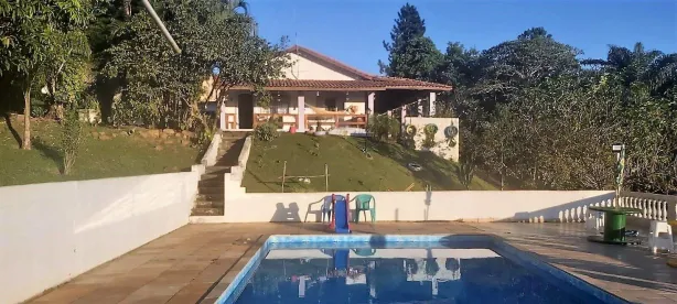 Fazenda/Sítio com 5 Quartos à venda, 322m² no , Guararema