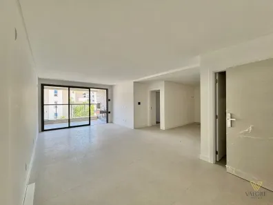 Apartamento com 3 Quartos à venda, 120m² no Jurerê, Florianópolis