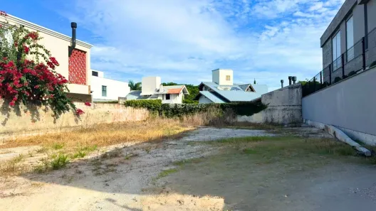 Lote/Terreno à venda, 450m² no Jurerê Internacional, Florianópolis