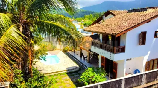 Sobrado com 4 Quartos à venda, 245m² no Capricónio III, Caraguatatuba