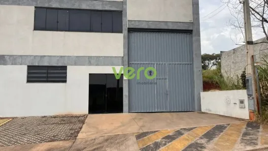 Galpão/Depósito/Armazém para alugar, 771m² no Loteamento Industrial 9 de Julho, Americana