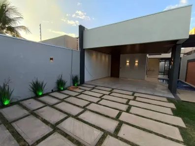 Casa com 3 Quartos à venda, 240m² no Plano Diretor Sul, Palmas