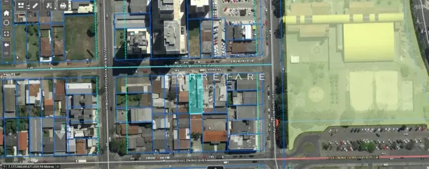 Lote/Terreno à venda, 444m² no Capão Raso, Curitiba