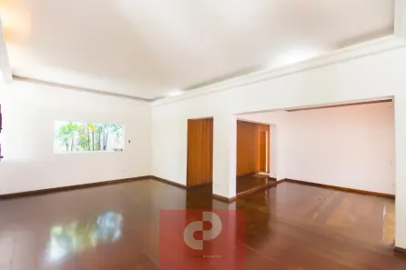 Casa com 4 Quartos à venda, 350m² no Moema, São Paulo