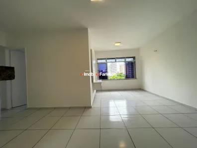 Apartamento com 3 Quartos para alugar, 84m² no Cocó, Fortaleza