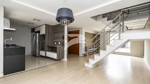 Casa com 2 Quartos para alugar, 123m² no Cachoeira, Curitiba