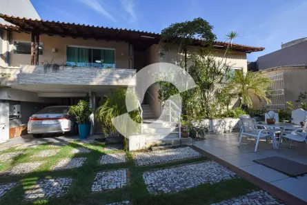 Casa com 4 Quartos à venda, 684m² no Camboinhas, Niterói