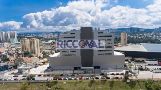 Prédio Comercial para alugar, 6100m² no Jardim dos Camargos, Barueri