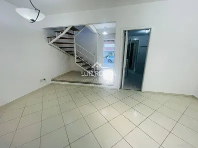 Casa de Condomínio com 3 Quartos para alugar, 140m² no Jardim Rebelato, Cotia
