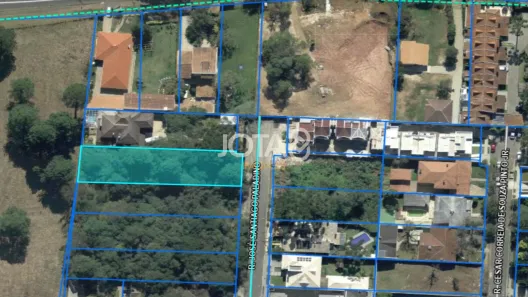 Lote/Terreno à venda, 904m² no Santa Felicidade, Curitiba