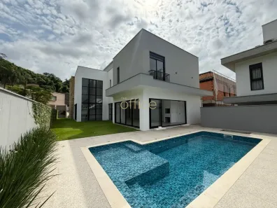 Casa com 4 Quartos à venda, 443m² no América, Joinville