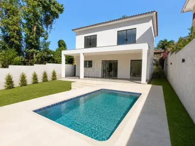 Casa de Condomínio com 3 Quartos à venda, 200m² no Limoeiro, Guapimirim