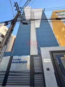 Apartamento com 1 Quarto para alugar, 42m² no Zona 07, Maringá