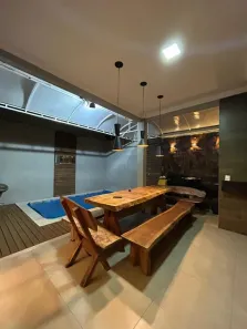 Casa com 3 Quartos à venda, 189m² no Novo Mundo, Uberlândia