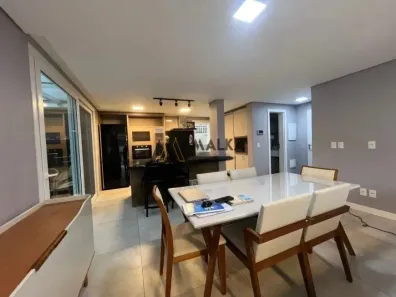 Casa com 3 Quartos para alugar, 230m² no Agronômica, Florianópolis