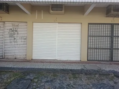 Ponto Comercial para alugar, 33m² no Parque Araxá, Fortaleza