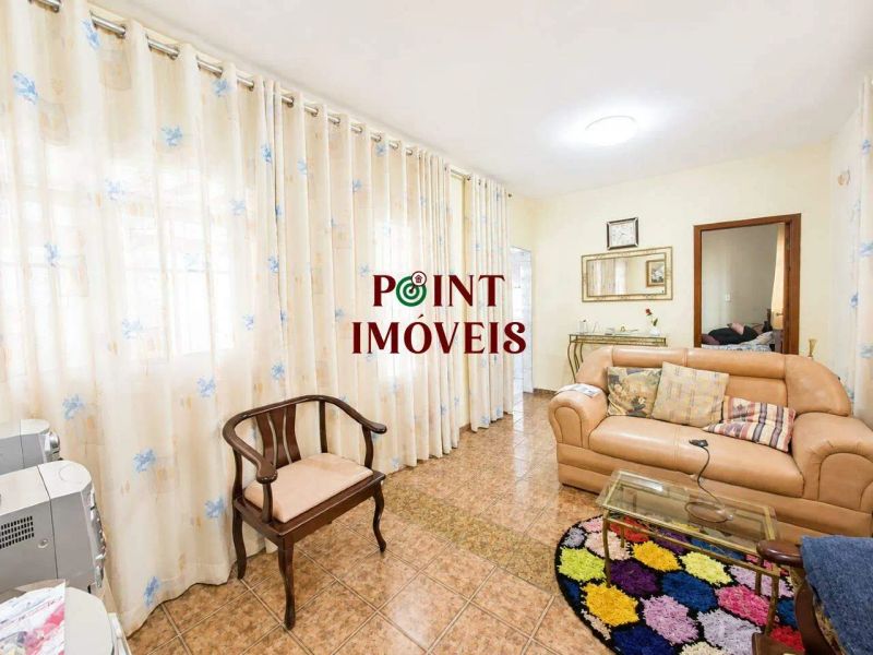 Casa com 3 quartos — Estrela do Oriente, Belo Horizonte