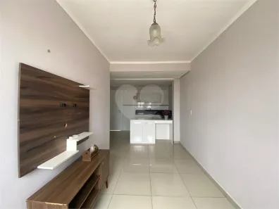 Apartamento com 1 Quarto para alugar, 35m² no Partenon, Porto Alegre
