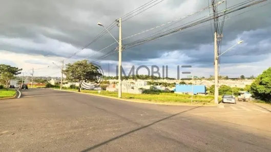 Lote/Terreno à venda, 1215m² no Jardim Guarujá, Salto