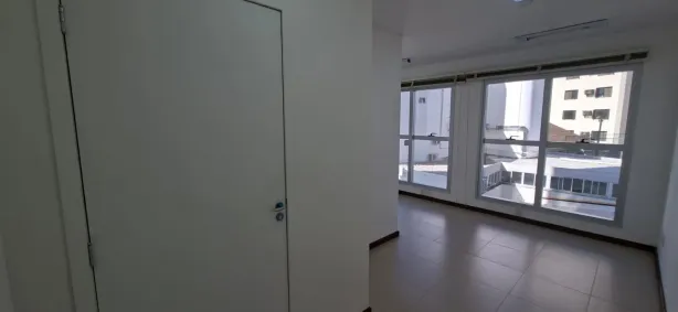 Sala Comercial para alugar, 31m² no Centro, Florianópolis