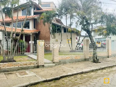 Casa com 4 Quartos à venda, 160m² no Lagoa da Conceição, Florianópolis