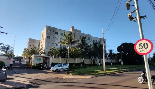 Apartamento com 2 Quartos à venda, 48m² no Parque Industrial, Maringá