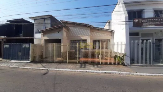 Casa com 4 Quartos à venda, 185m² no Centro, Pindamonhangaba