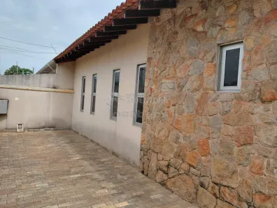 Casa com 3 Quartos para alugar, 220m² no Vila Curti, São José do Rio Preto