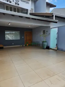 Casa com 3 Quartos à venda, 203m² no Jardim Oriente, Londrina