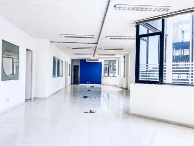 Sala Comercial à venda, 220m² no Cidade Monções, São Paulo