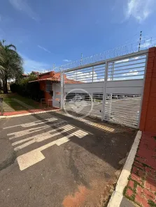 Casa de Condomínio com 3 Quartos à venda, 195m² no Jardim Gardênia, Goiânia