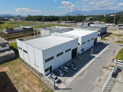 Galpão/Depósito/Armazém para alugar, 484m² no Sertão do Maruim, São José