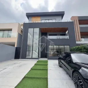 Casa de Condomínio com 5 Quartos à venda, 560m² no Recreio dos Bandeirantes, Rio de Janeiro