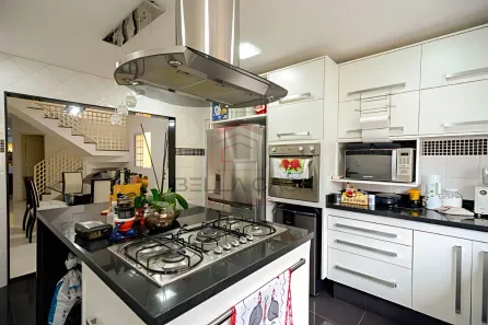 Sobrado com 4 Quartos à venda, 165m² no Jardim Avelino, São Paulo