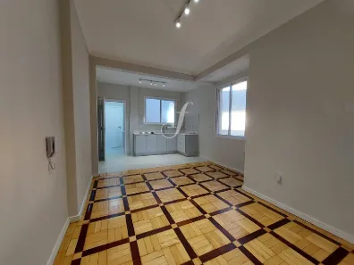 Apartamento com 2 Quartos à venda, 64m² no Floresta, Porto Alegre