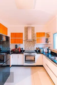 Casa de Condomínio com 3 Quartos à venda, 178m² no Pinheirinho, Vinhedo