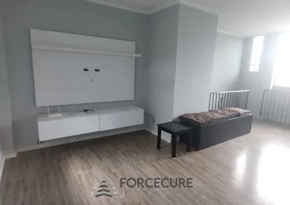 Casa com 2 Quartos para alugar, 50m² no Água Santa, Rio de Janeiro