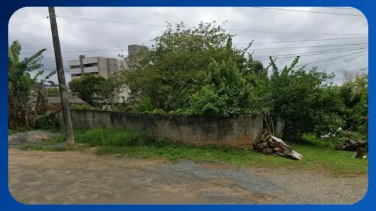 Lote/Terreno com 1 Quarto à venda, 10m² no Guanabara, Joinville