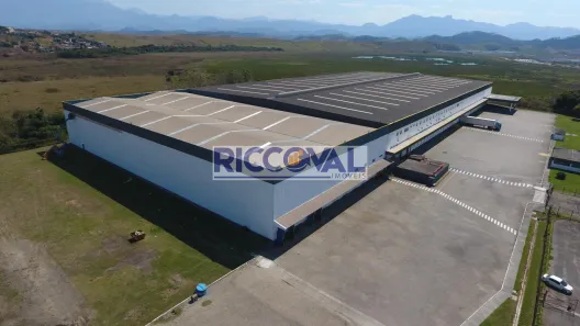 Galpão/Depósito/Armazém para alugar, 2398m² no Parque Embaixador, Resende