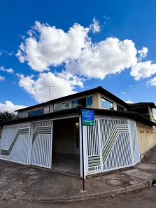 Sobrado com 3 Quartos à venda, 223m² no Samambaia Sul, Brasília