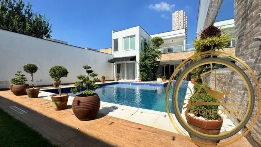 Sobrado com 4 Quartos à venda, 600m² no Vila Bertioga, São Paulo