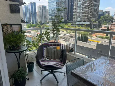 Apartamento com 4 Quartos para alugar, 117m² no Jardim das Acácias, São Paulo