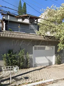 Sobrado com 3 Quartos para alugar, 220m² no Vila Pedra Branca, São Paulo