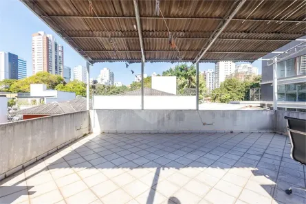 Casa com 6 Quartos para venda ou aluguel, 300m² no Campo Belo, São Paulo