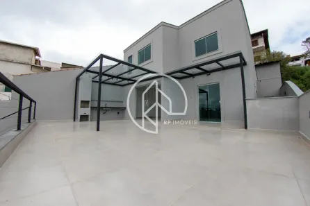 Casa com 3 Quartos à venda, 202m² no São Pedro, Juiz de Fora