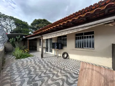 Casa com 3 Quartos à venda, 179m² no Milionários (Barreiro), Belo Horizonte